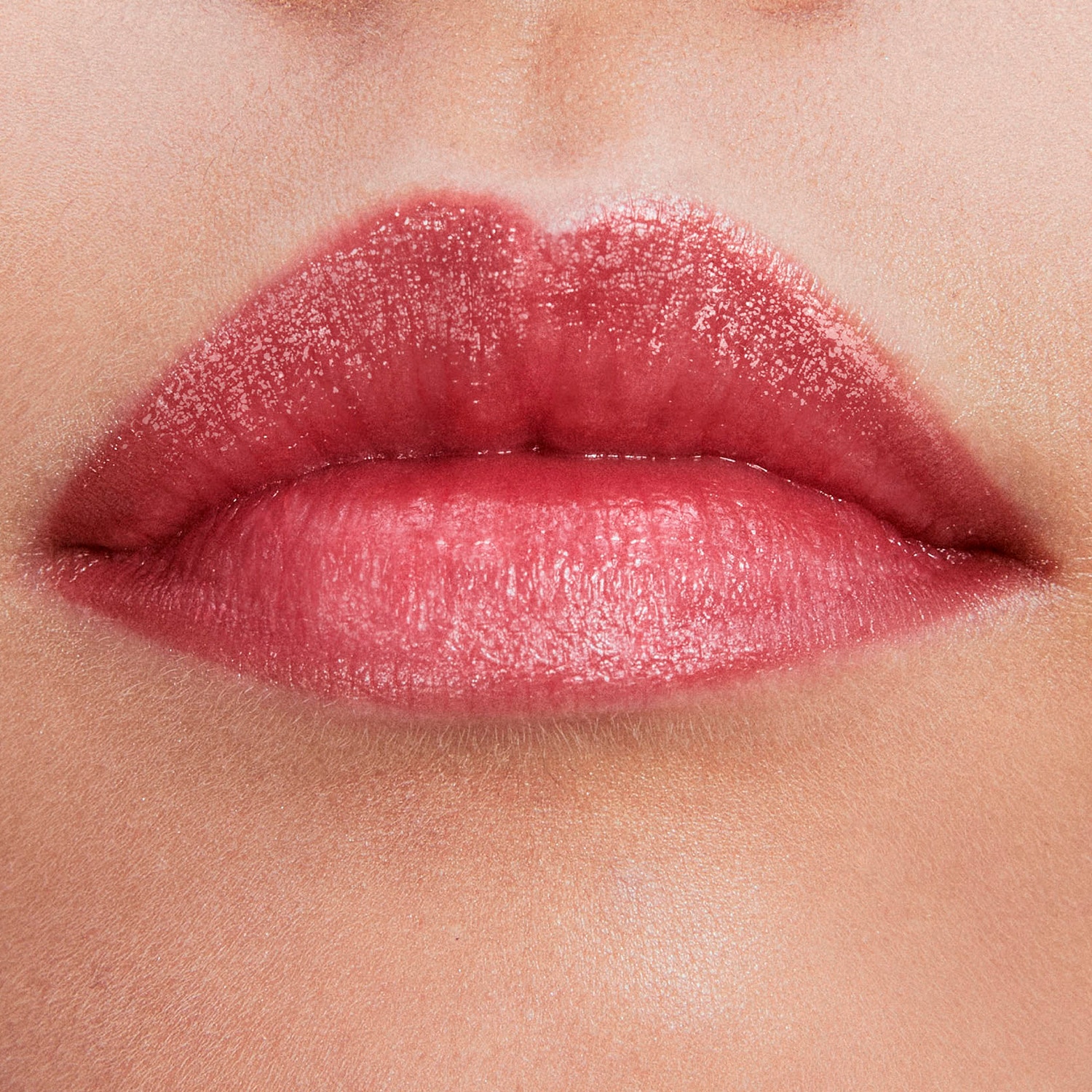 LOVESHINE BALM (BÁLSAMO PARA LABIOS CON EFECTO BRILLOSO)